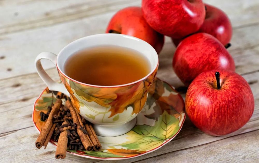 La manzana y la canela brindan un aroma cálido y reconfortante pero su propósito principal está referido al bienestar corporal.