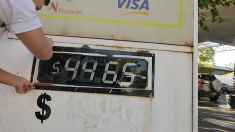 Los Andes | Nuevamente se produjo un aumento del precio del Gas Natural Comprimido (GNC), en las estaciones de servicio de Mendoza. / Foto: Orlando Pelichotti.