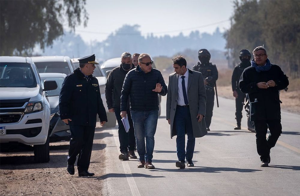 Los investigadores sospechan que quien asesinó a la joven reside en el Este porque conocía el lugar y sabía cómo llegar al galpón abandonado donde hallaron el cuerpo. - Foto: Ignacio Blanco / Los Andes