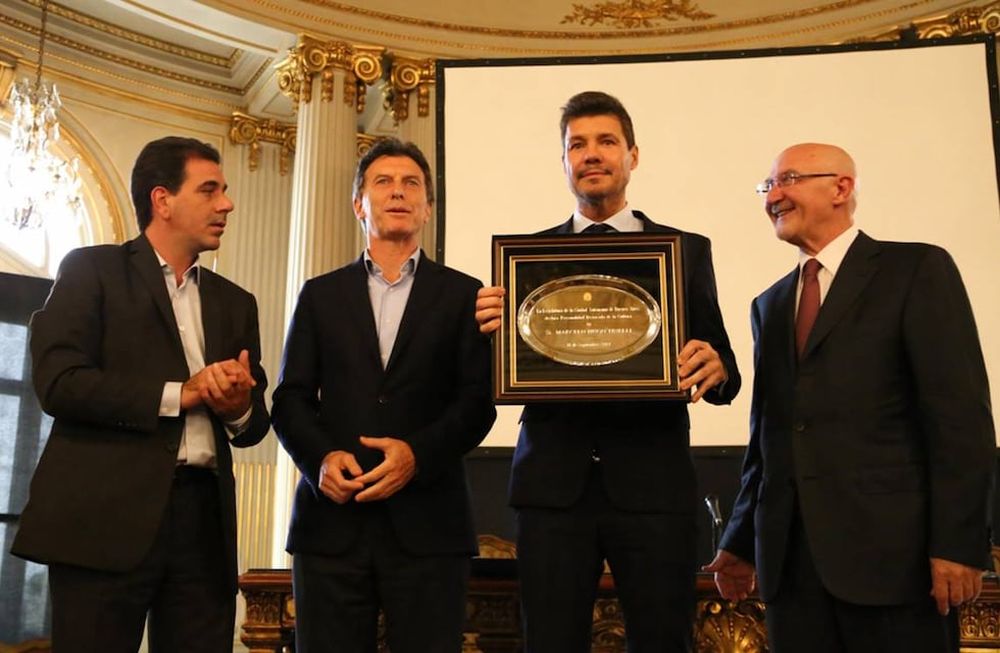 Crece la polémica y arde Twitter por el premio a Tinelli como “personalidad de la cultura”