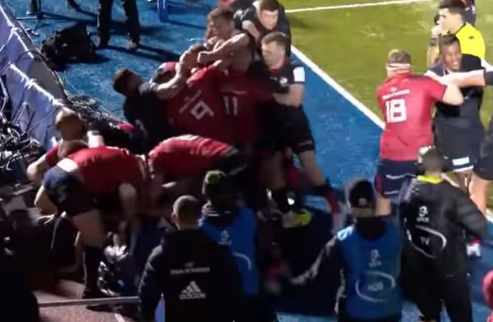 Video: lo llamaron gordo durante un partido de rugby y se desató una batalla campal