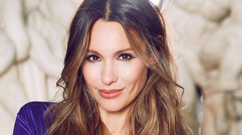 El nuevo abrigo de cuero tendencia de Pampita para el otoño 2026