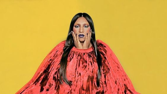 La Chola Poblete, artista multidisciplinaria y activista que, a sus 34 años, llegó a la exposición de arte contemporáneo más importante del mundo.