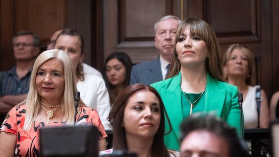 La diputada pronvincial suspendida, Janina Ortiz (de verde) junto a legisladoraS del PRO Foto: Los Andes La diputada pronvincial suspendida, Janina Ortiz (de verde) junto a legisladoraS del PRO Foto: Los Andes