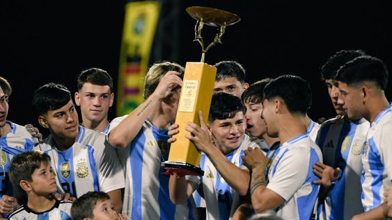 La Selección Argentina Sub-17 terminó el torneo sin perder ningún partido, demostrando una gran solidez táctica y buen juego colectivo.&nbsp; Foto: AFA.&nbsp;