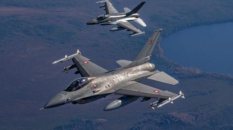 Misterioso despliegue de aviones militares chilenos y británicos movilizó a la Fuerza Aerea Argentina.