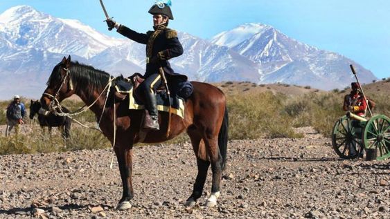 El general sube a los escenarios