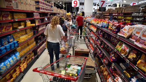 Los supermercados sentirán el impacto de la apertura de importaciones del gobierno.  (Archivo)