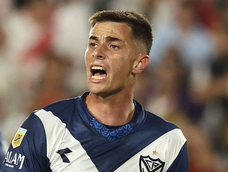 Vélez Sarsfield autorizó a Gómez a entrenar con Udinese mientras se resuelve su situación