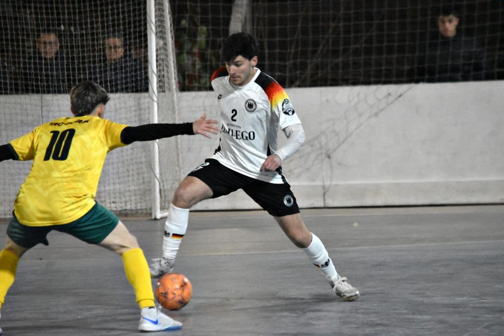 Cementista e Club Alemán sono i protagonisti del torneo maschile di Futsal.
