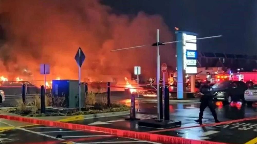 Accidente aéreo en Filadelfia con varios muertos.