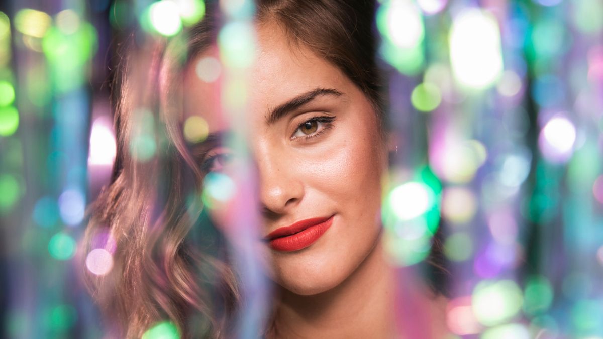 Cómo lograr el maquillaje estilo "soft glam" que será tendencia esta primavera: detalles y paso a paso