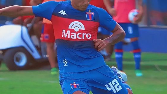 Equi Fernández, joya de las inferiores de Boca, hoy vistiendo los colores de Tigre. / Gentileza.