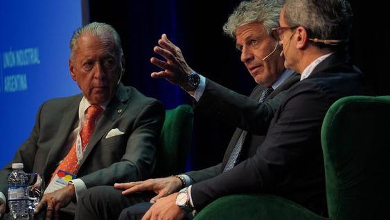 El secretario coordinador de Producción de la Nación, Juan Pazo, dijo hoy que esta semana se enviará al Congreso un proyecto de ley para la promoción de inversiones y empleo, en el marco de la 30 Conferencia Industrial de la UIA.FOTO: CLAUDIO FANCHI /NA