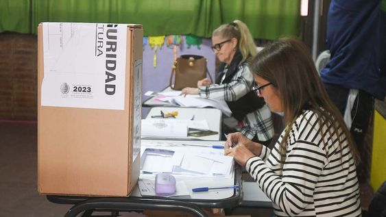 Consultora local salió a relevar en Gran Mendoza el contexto social de las elecciones presidenciales del domingo. Foto: José Gutierrez / Los Andes