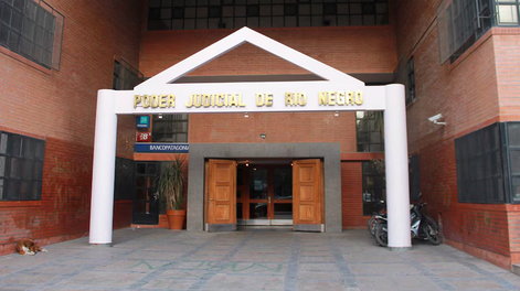 Río Negro: una empleada judicial fue despedida tras acumular 400 días de licencia.