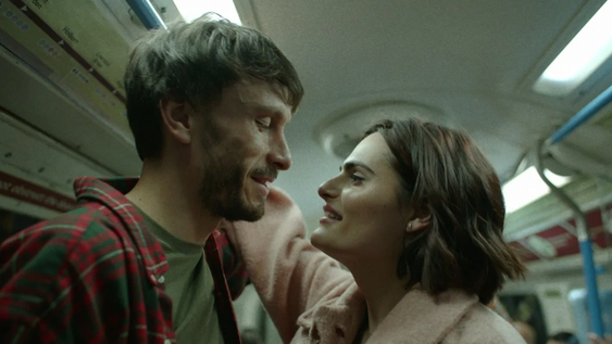 con solo 7 capitulos: la miniserie de netflix basada en hechos reales que todos terminan en un fin de semana