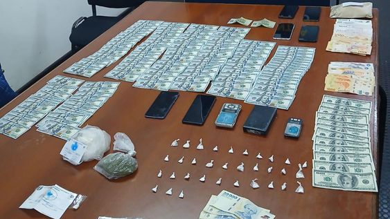 La Policía desbarató dos kioscos de droga en Guaymallén.