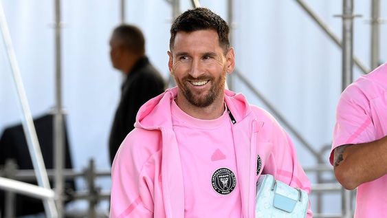 El astro argentino Lionel Messi del Inter Miami previo al partido contra Nashville SC en los octavos de final de la Copa de Campeones de la CONCACAF, el miércoles 13 de marzo de 2024, en Fort Lauderdale, Florida. (AP Foto/Michael Laughlin)