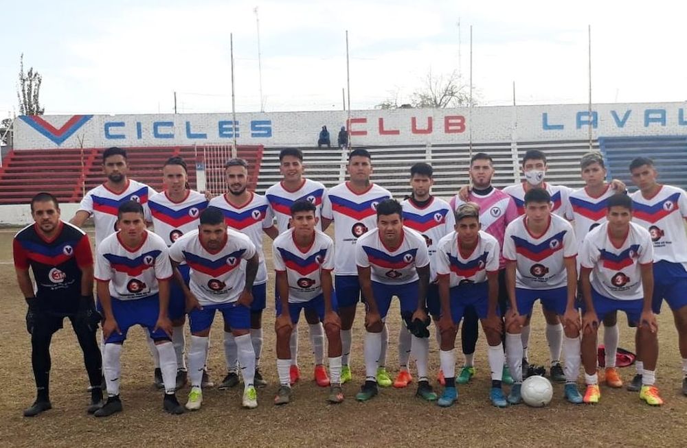 El Melonero gana, gusta, golea y, si bien falta mucho, se encamina hacia el ascenso a Primera A.