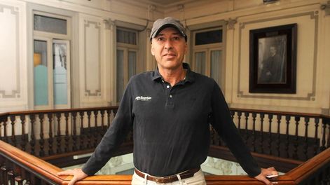 Los Andes | El ingeniero industrial y consultor de empresas de base tecnológica desde hace 25 años, es uno de los impulsores del proyecto Old Tree, aceitera que nació de un relato que une generaciones. / Foto: Florencia Kaiser/ Los Andes