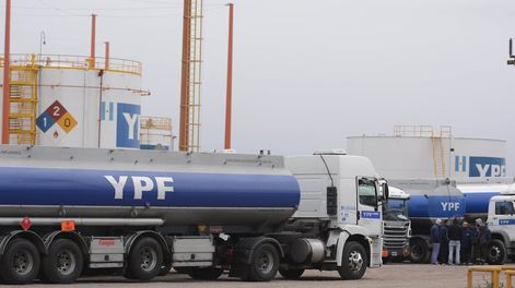 La inversión de YPF rondará los 500 millones de dólares. Foto: Orlando Pelichotti / Los Andes