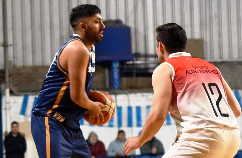 Gastón Guevara, con 21 puntos, fue la gran figura de la Unión Deportiva San José en el triunfo ante Atlético Club San Martín. / Gentileza: Maru Mena.