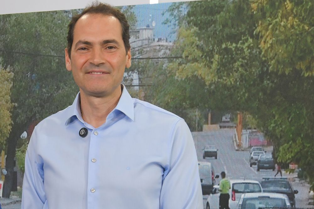 Badaloni sostiene que el sistema impositivo argentino desalienta la producción y la inversión.