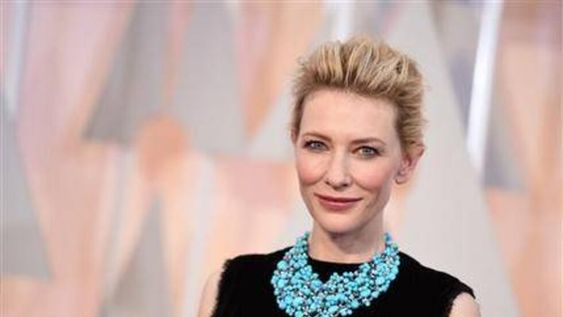 Cate Blanchett adoptó a una bebé