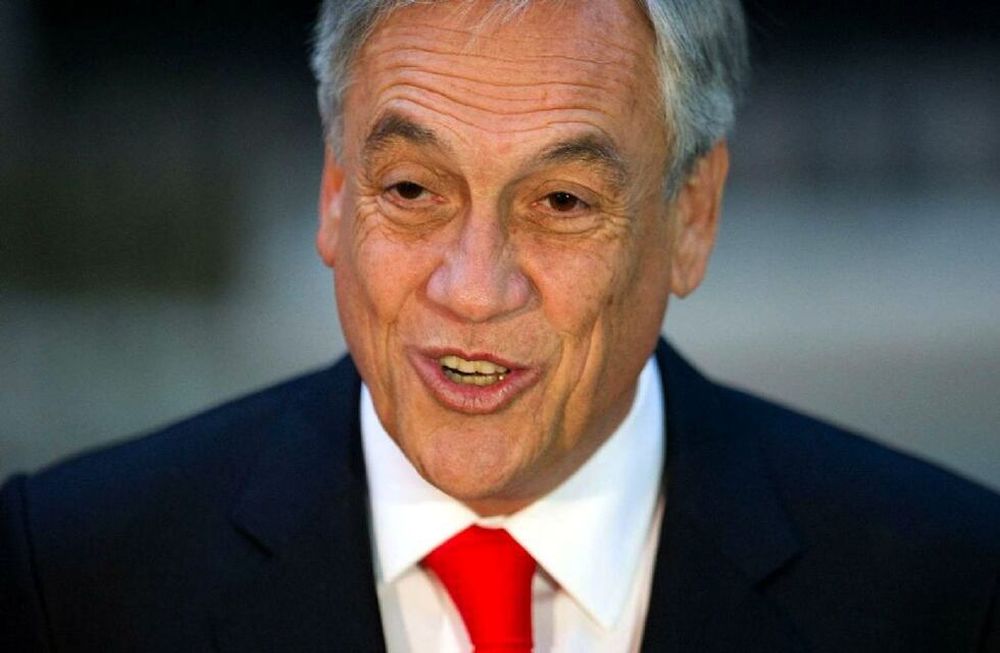 Piñera quiere incentivar con dinero la participación de mujeres en política