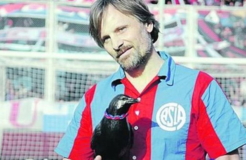 El actor estadounidense, fanático del club argentino San Lorenzo, relató una divertida anécdota que incluye a la alfombra roja y a jugadores del equipo que es hincha. / Gentileza.