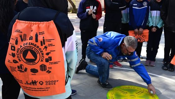 Continúan los talleres sobre el Plan Familia Preparada y prevención sísmica en las escuelas
