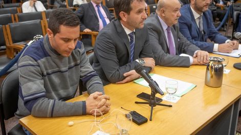 Democratizar siempre ilumina: el valor del juicio por jurados - Por Lucas Gómez Portillo