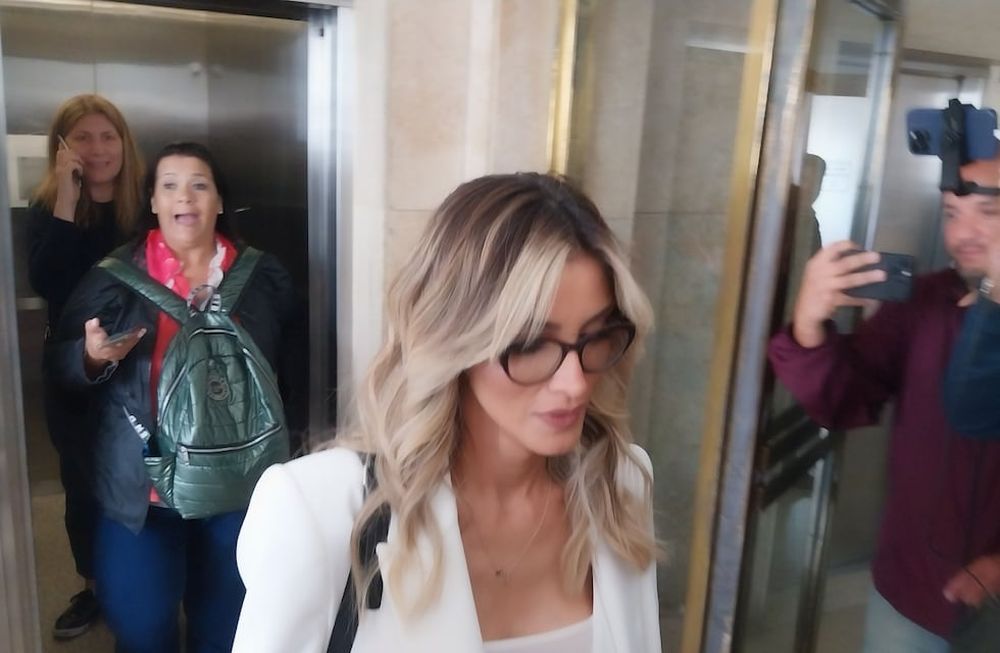 Sofía Pacchi se presentó a declarar en la causa de violencia contra Alberto Fernández. (Clarín / Guillermo Rodríguez Adami)