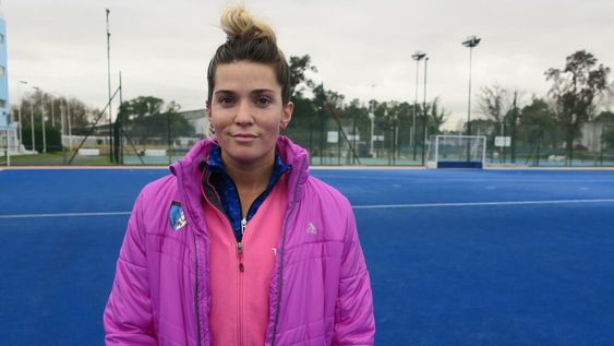 La polémica delantera Agustina Albertario, una de las mejores jugadores de hockey césped del país.
