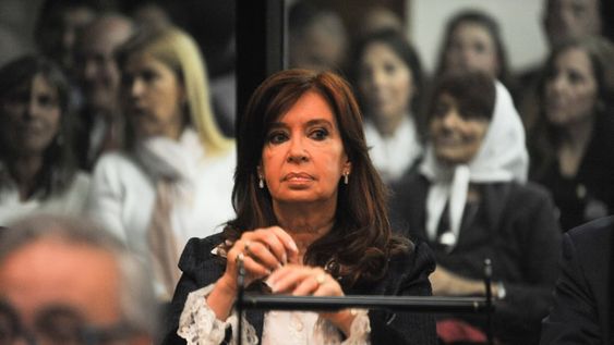 Cristina Fernández De Kirchner en el primer día del Juicio de la Causa Vialidad junto a su abogado Carlos Beraldi Comodoro PyFoto Federico Lopez Claro