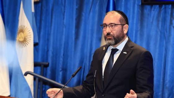 Hay 260 turistas argentinos varados en Israel que están desesperados por salir.
