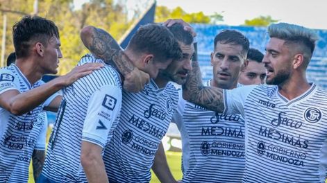Independiente Rivadavia jugará el próximo domingo a las 20 ante Guemes. / Gentileza: Prensa CSIR