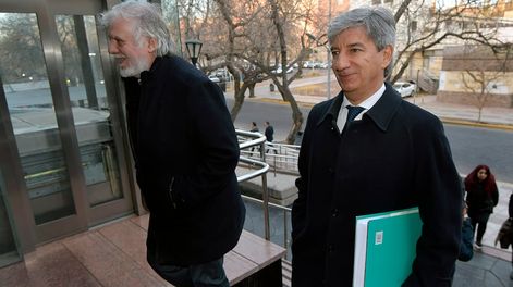 Los Andes | Continúa en el Tribunal Oral Federal N°2 de Mendoza el proceso oral y público contra el suspendido juez federal Walter Bento, acusado de ser el líder de una asociación ilícita que requería dinero a cambio de favores en las causas que instruía. Mariano Fr