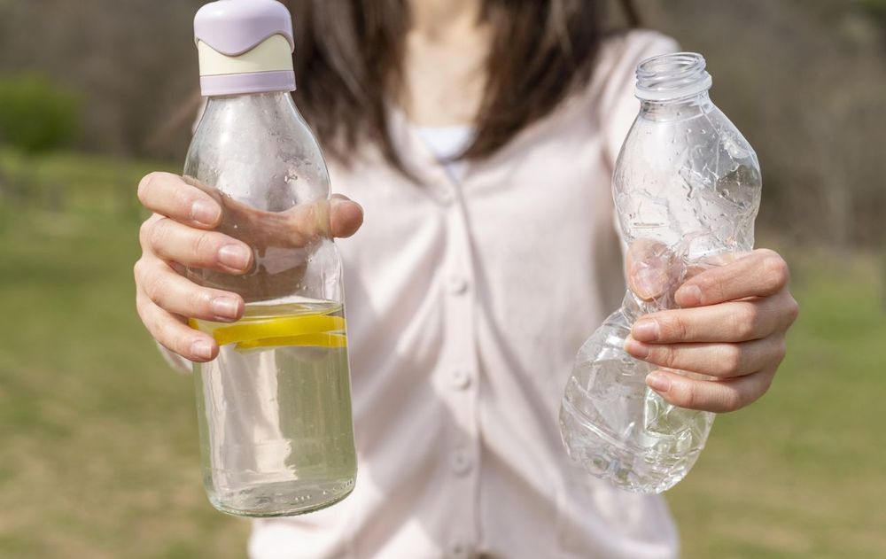 Las bacterias viven en tus botellas reutilizables.