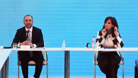 Cepo reforzado y una “devaluación más fuerte”, los augurios de Moody’s a pesar del canje de deuda