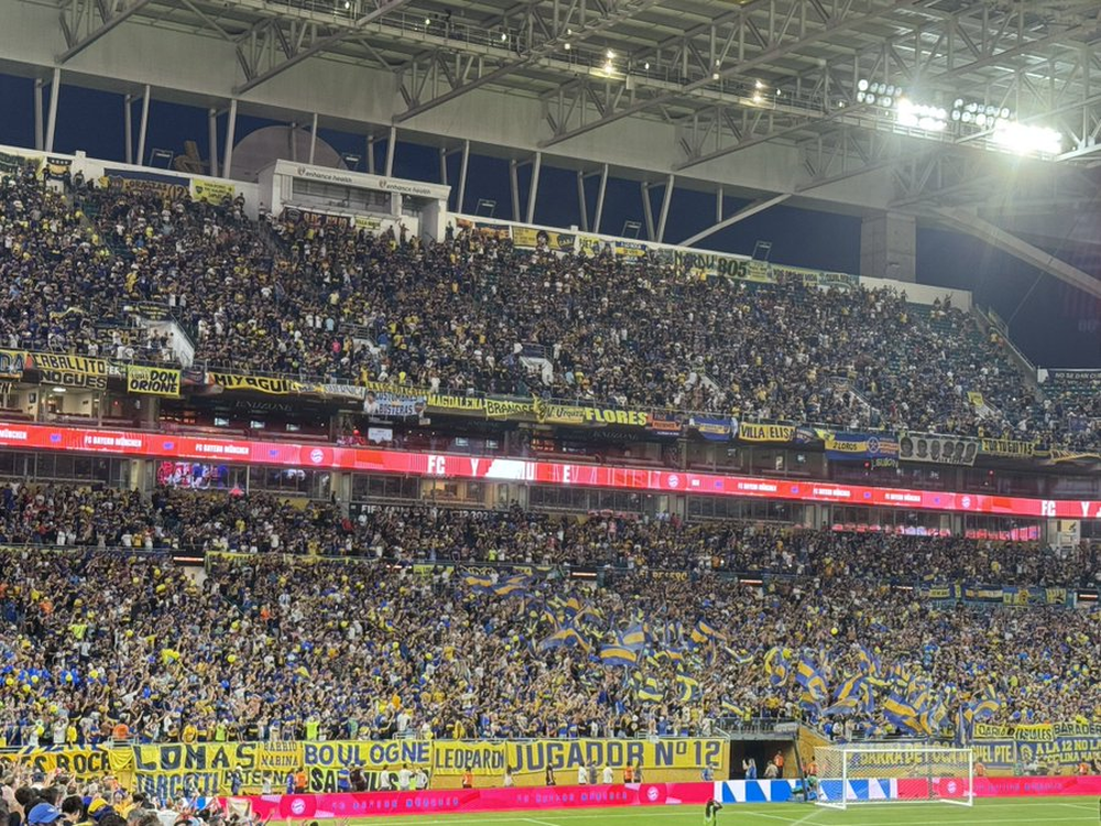 KULÜPLER DÜNYA KUPASI. Boca'yı ABD'de gerçek bir kalabalık takip etti. Eşsiz.