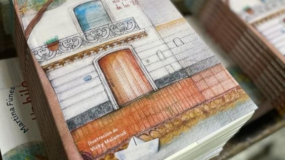 Un hilo invisible es el primer libro de Funes, que fue presentado en la Feria del Libro 2022.