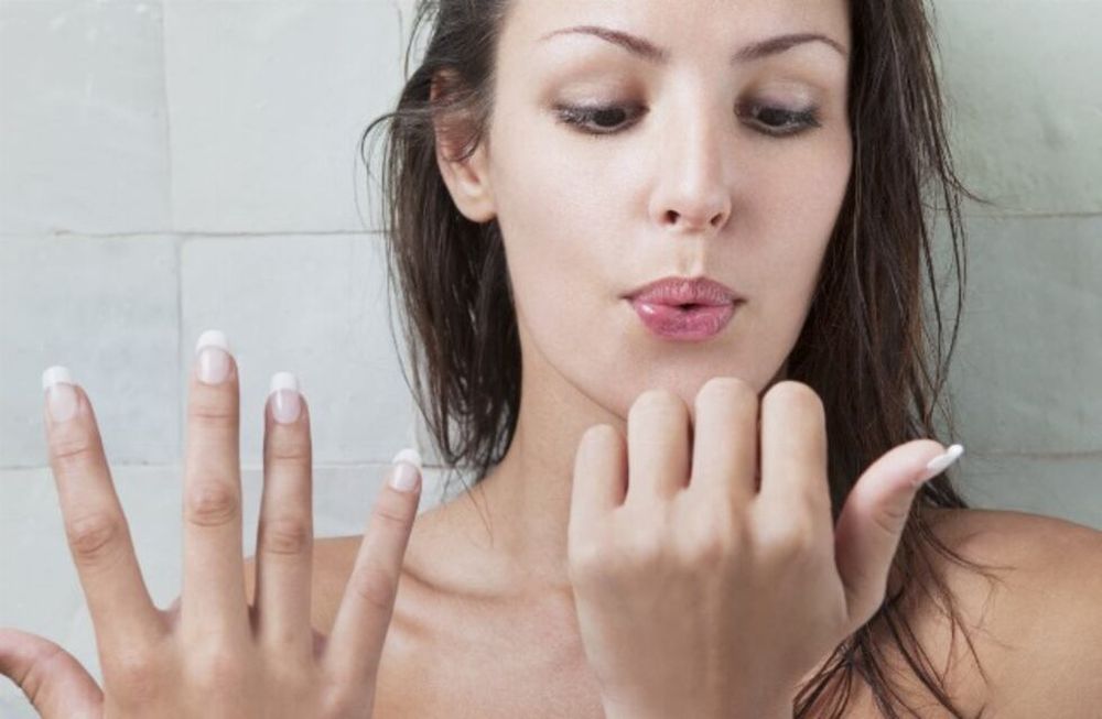 Manicura en casa rápida, fácil y elegante, paso a paso