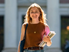 Inquietud entre extranjeros de Harvard por la medida de Trump: una princesa belga y miles de chinos afectados.