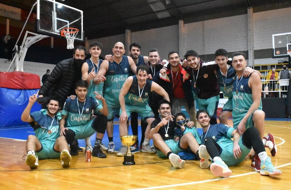 Municipalidad de Capital se consagró campeón del Torneo Apertura Nivel UNO. / Gentileza: Gabriel Manresa.
