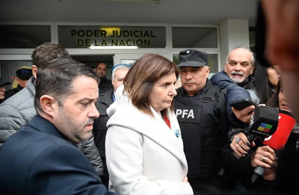 La ministra de seguridad habló tras las declaraciones de la tía de Loan.