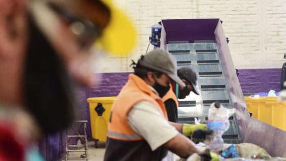 Godoy Cruz pone en marcha su planta modelo de clasificación de residuos secos