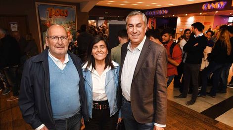 Los Andes | Avant Premiere de la película ARGENTINA 1985, Avant Premiere que organiza Diario Los AndesMarcelino Iglesias, Intendente de Guaymallen, Mariana Juri, Senadora Nacional por el Frente Cambia Mendoza y Enrique Vaquié, ministro de Economía y Energía. Foto