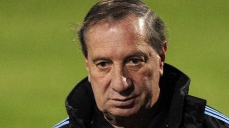 Internaron a Carlos Salvador Bilardo